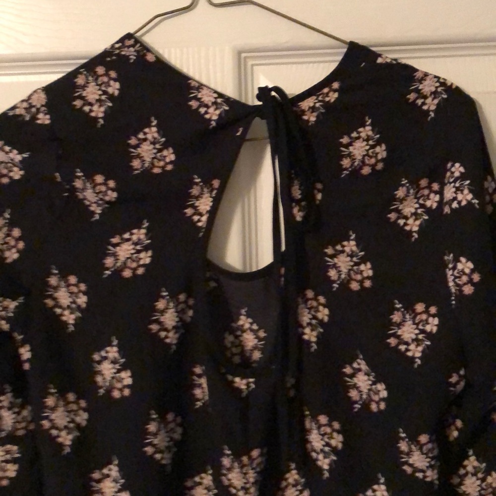 Beautiful xhilaration black flowy dresssz Sz - Picture 4 of 6